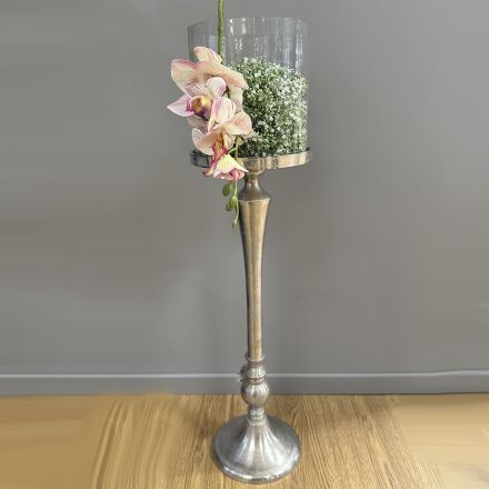 Floor candle holder