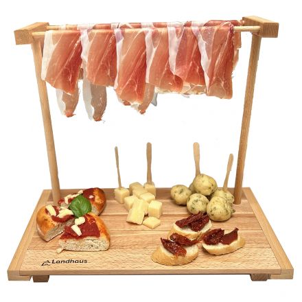  Cutting board with support for slicing