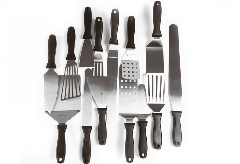 Cutters and spatulas