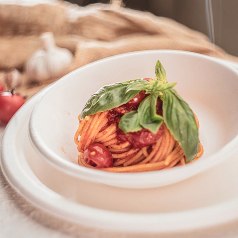 Set of 50 biodegradable and compostable round plates in cellulose pulp